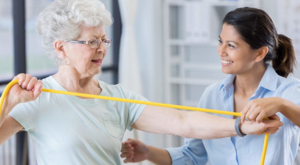 How Physical Therapy Supports Seniors in Healing Faster